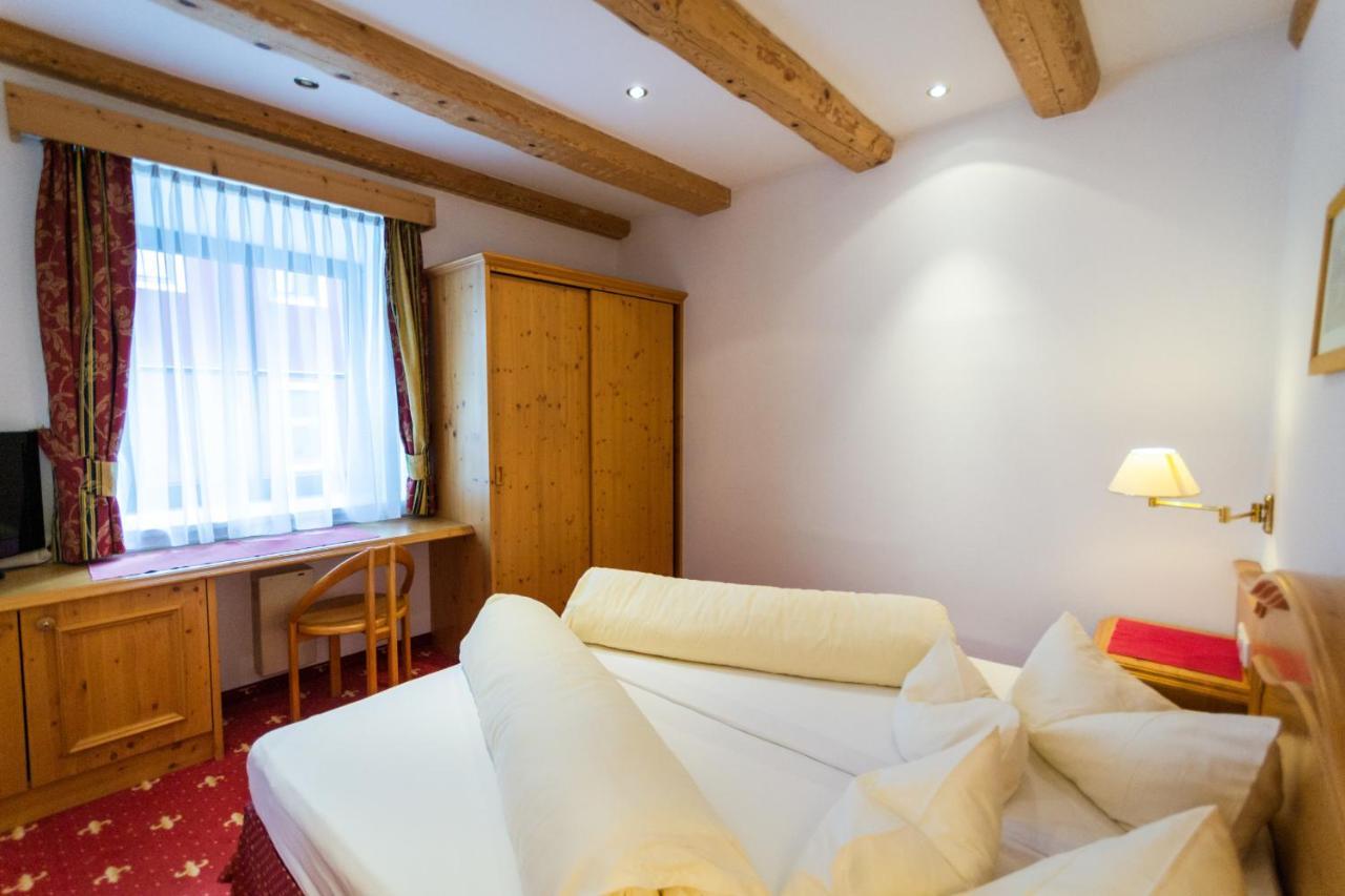 Aktiv Hotel Zur Rose Am Brenner Штайнах-на-Бреннер Экстерьер фото