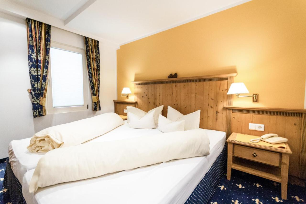Aktiv Hotel Zur Rose Am Brenner Штайнах-на-Бреннер Экстерьер фото