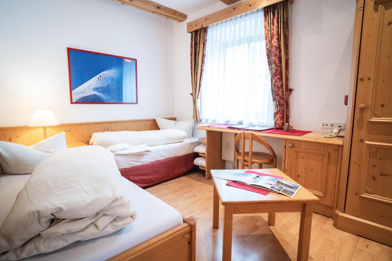 Aktiv Hotel Zur Rose Am Brenner Штайнах-на-Бреннер Экстерьер фото